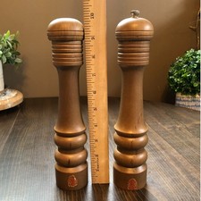 Vintage 10  Tall SET of Wood SALT SHAKER  PEPPER MILL GRINDER Japan Made