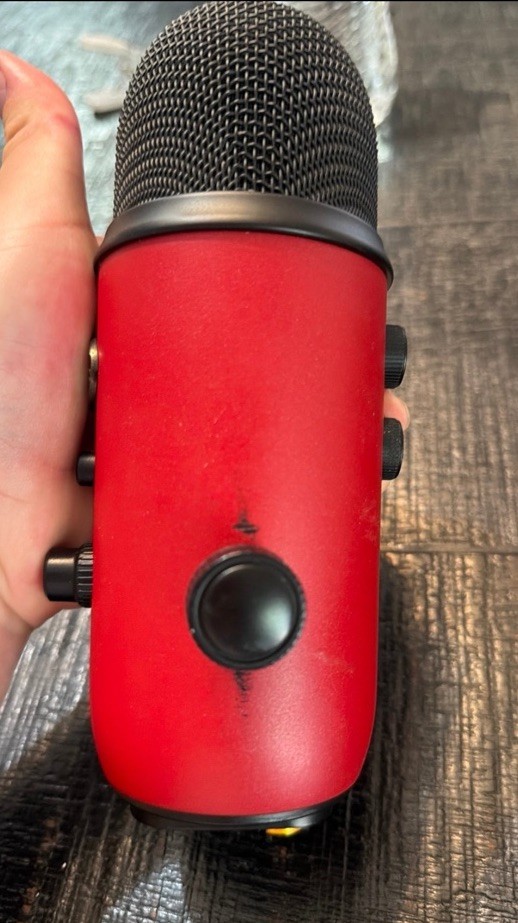 配信機器・PA機器・レコーディング機器 Blue Microphones Yeti Satin Red 配信機器・PA機器・レコーディング機器 Blue Microphones Yeti Satin