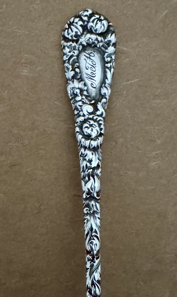 BEAUTIFUL STERLING DURGIN PARCEL GILT CHRYSANTHEMUM PIERCED OLIVE SERVING SPOON - Image 2 of 4