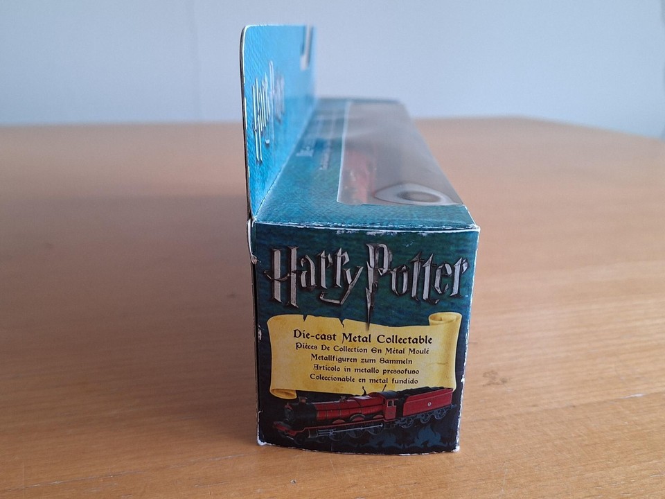 Harry Potter Hogwarts Express Train Die Cast Model no
