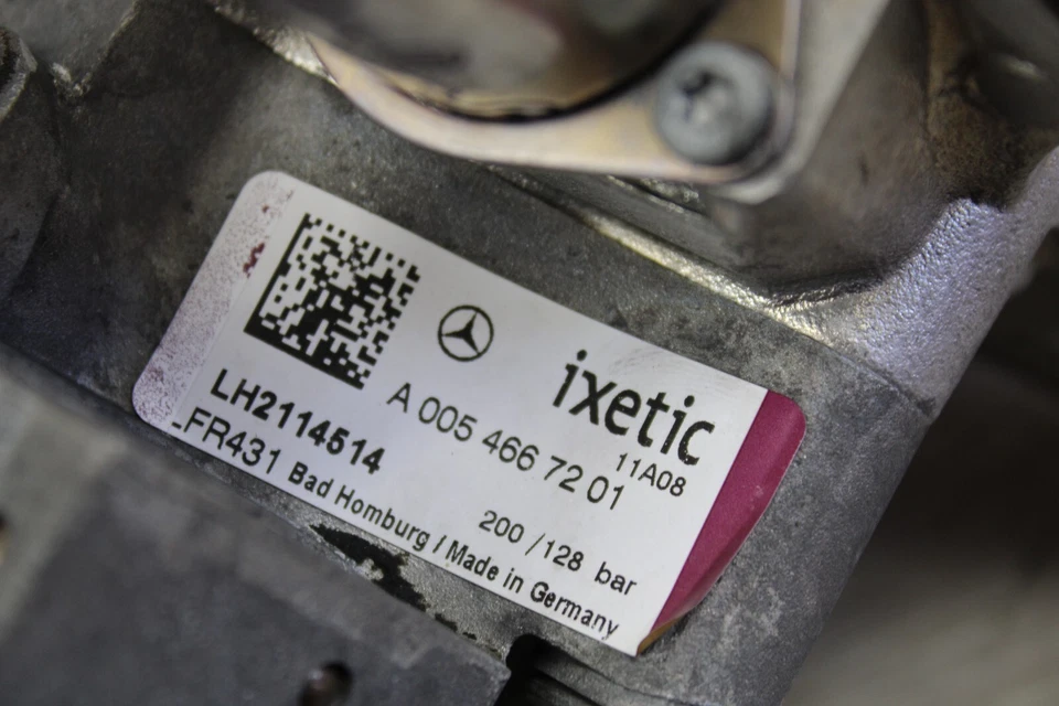 07-12 MERCEDES R230 SL550 SL63 ABC ACTIBE BODY HYDRAULIC TANDEM PUMP 71K - Image 4 of 4