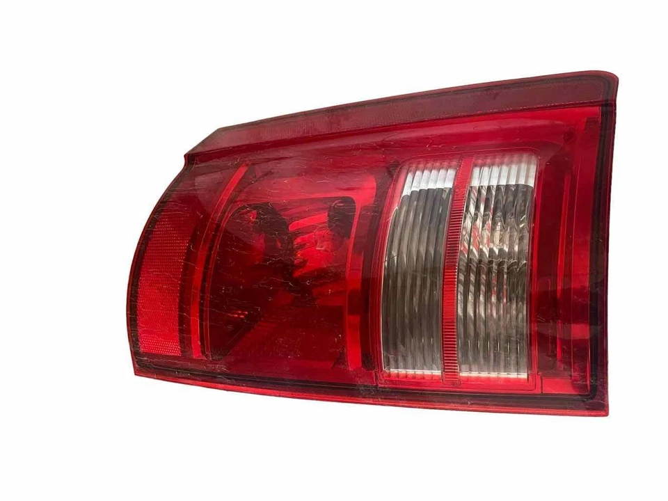 08 09 10 DODGE CARAVAN Tail Light Lamp Assembly Left Driver Side - Image 3 of 4