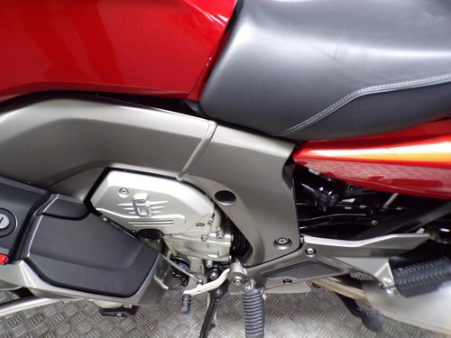 2014 BMW K1600GT WITH PANNIERS - Picture 20 of 20