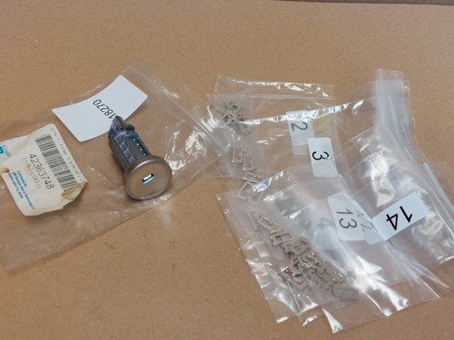 Chevrolet Aveo Sonic Ignition Lock Cylinder Kit 2017-2020 42363748 GM Genuine - Picture 6 of 7