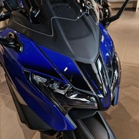 3D-Aufkleber Kompatibel Yamaha Tmax 560 2025-2026 Blue Frontscheinwerfer-Maske