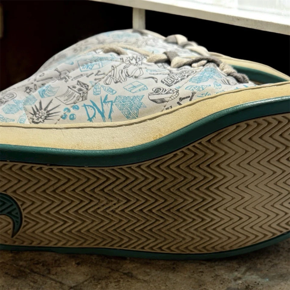 Mujer Talla 10 DVS Revival Zapatos de Skate Unisex Tenis A Cuadros Cordones Graffiti Foto 4 de 4