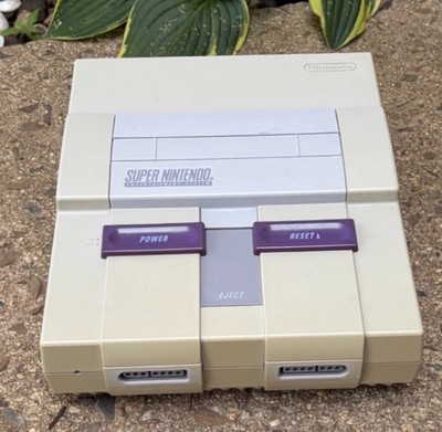 Nintendo Super Nintendo SNES Console System OEM Complete w/ 2 Controllers Power