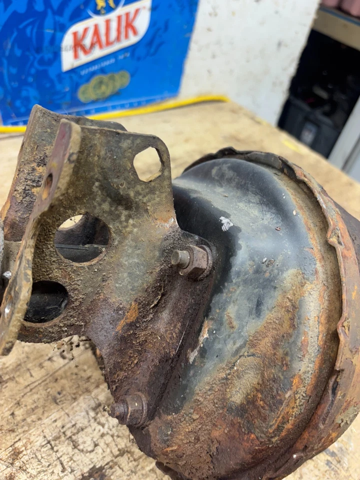 Ford F150 F250 B-100 1973 1977 1978 1979 freno eléctrico refuerzo montaje soporte configuración Foto 3 de 4