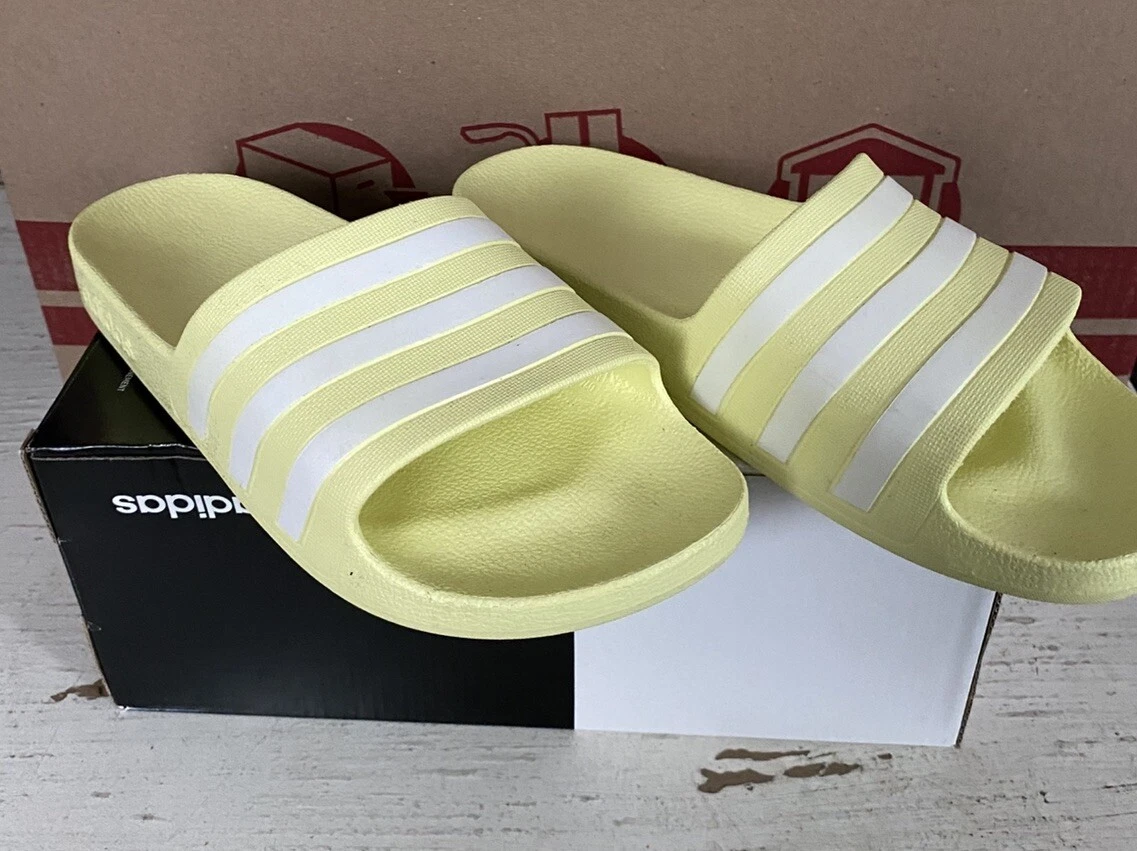 Adidas Adilette Aqua EG5820 Slides giallo bianco nuvola sandali donna taglia 9
