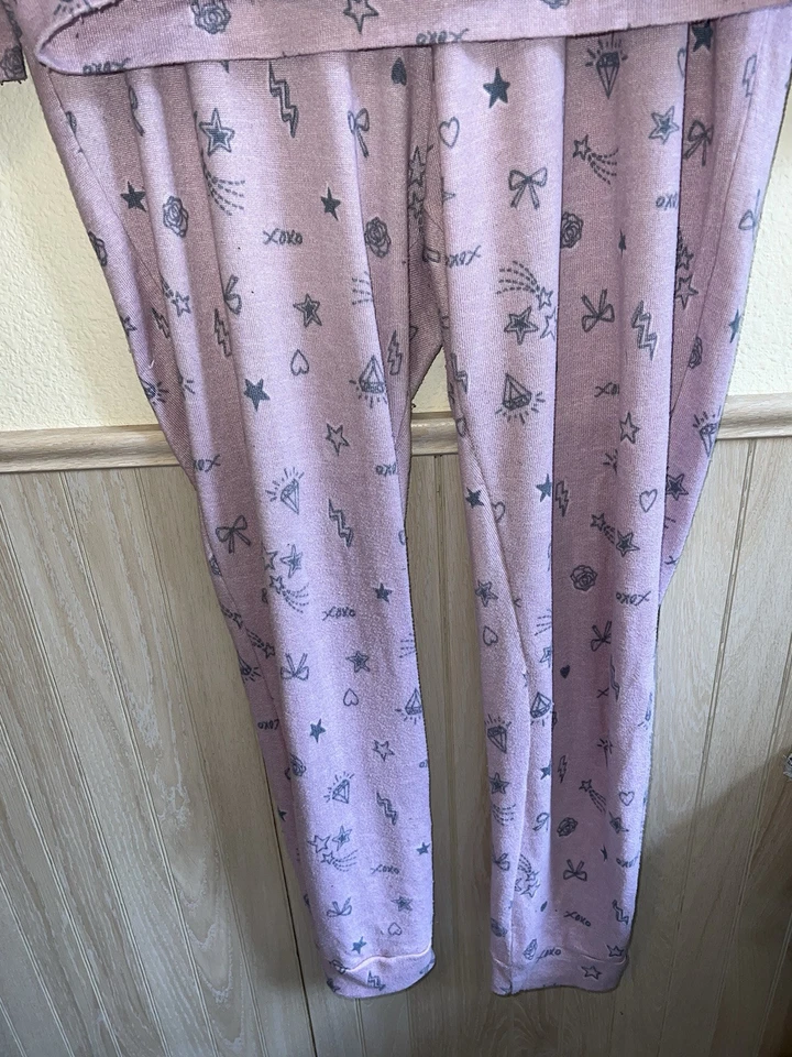 Juego de pijama para mujer de colección XOXO 2 piezas lavanda con estrella/aclaro/arco iris/rosa/gema Foto 3 de 4