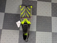 Various Brand Adult Diving Set Mask Snorkel, 2 Flippers And A Bag