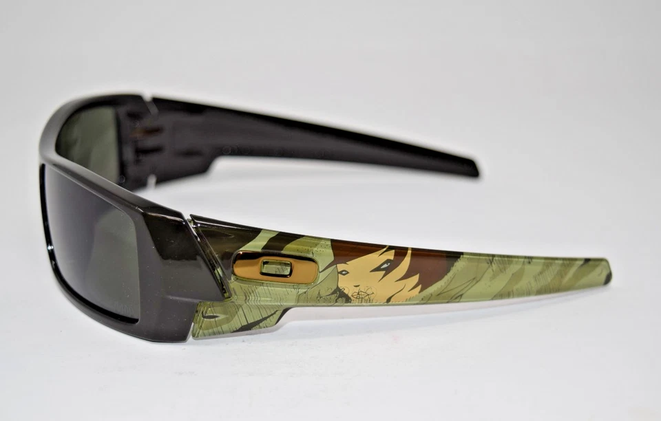 Brand New Oakley Gascan - D C100 with Dark Grey Lens 12-759 - Image 4 of 4