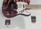 THE RUNAWAYS SIGNED GUITAR JOAN JETT LITA FORD CHERIE CURRIE JACKIE FOX JSA COA — photo 4