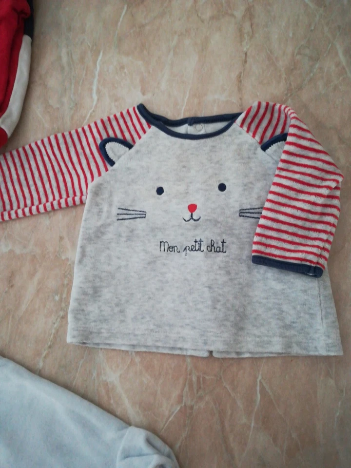 STOCK SET NEONATO 3 MESI: TUTINE CHICCO, PANTALONI TUTA, FELPA  - Immagine 3 di 4