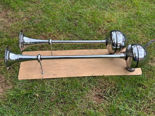 Rare Lucas Windtone Herald King Of The Road Trumpet Air Horns Lorry Truck VGC - Picture 2 of 17
