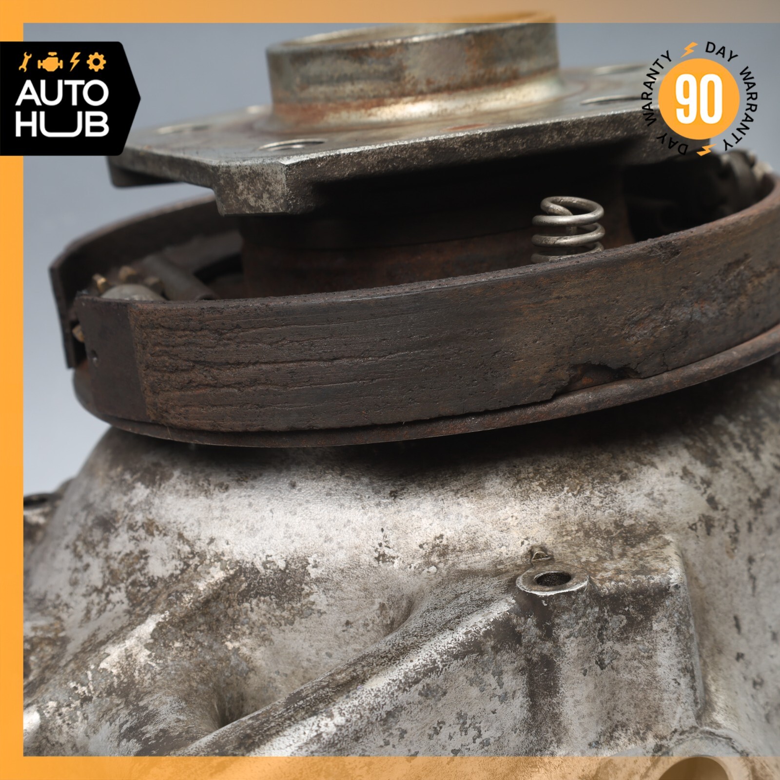 06-10 Maserati GranTurismo M145 Rear Left Side Spindle Knuckle Hub OEM