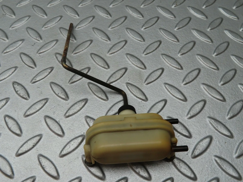 Actuador de cerradura de puerta de relleno de combustible ♂ 4199♂ Mercedes-Benz V123 240D larga distancia entre ejes Foto 3 de 4