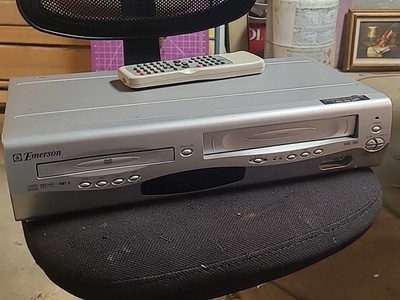 Emerson: EWD2203 DVD/VCR Combo Player - Remote Included