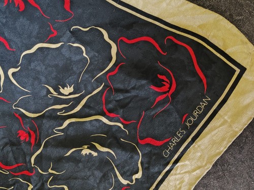 Charles Jourdan Vintage Silk Scarf Foulard Black w Red Beige Outline Rose Flower - Picture 2 of 8