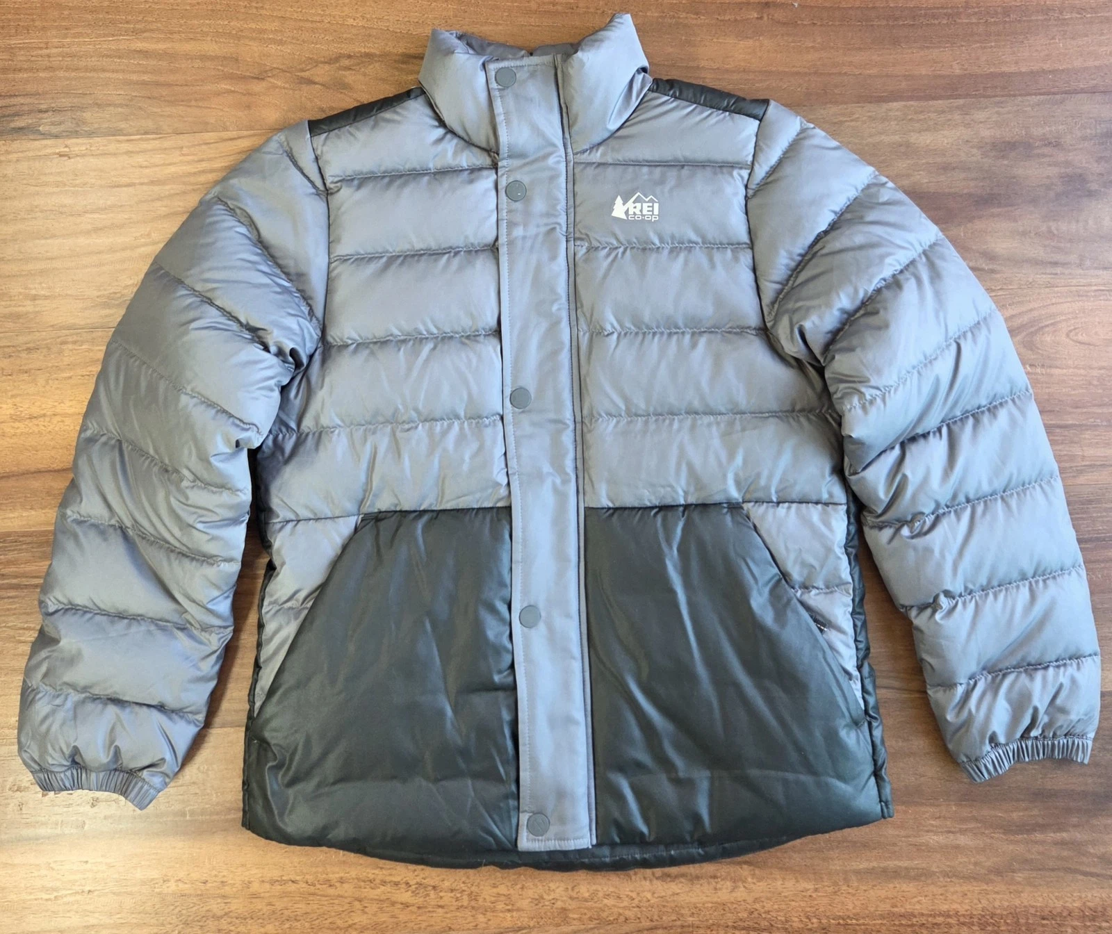 REI Medium Youth Gray Black Down Winter Jacket Unisex Boys Girls 10/12 Coat New