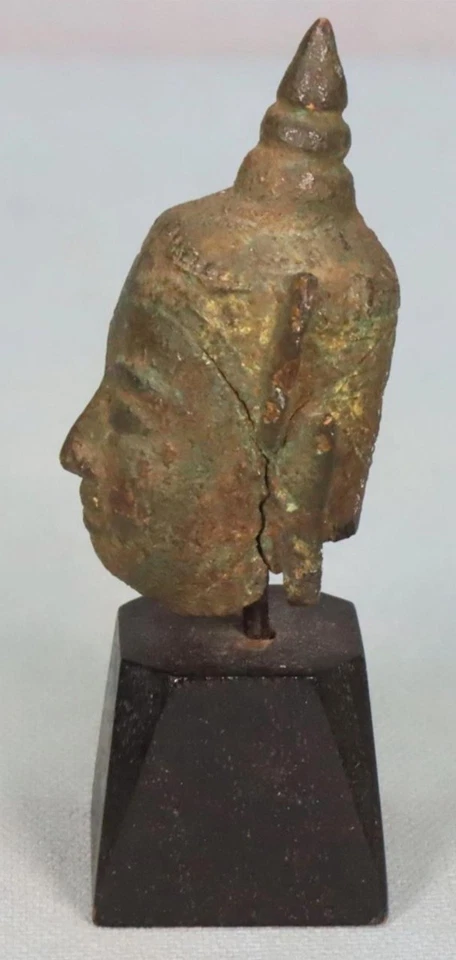 Busto de bronce tailandés del siglo XVII de Buda Foto 2 de 4