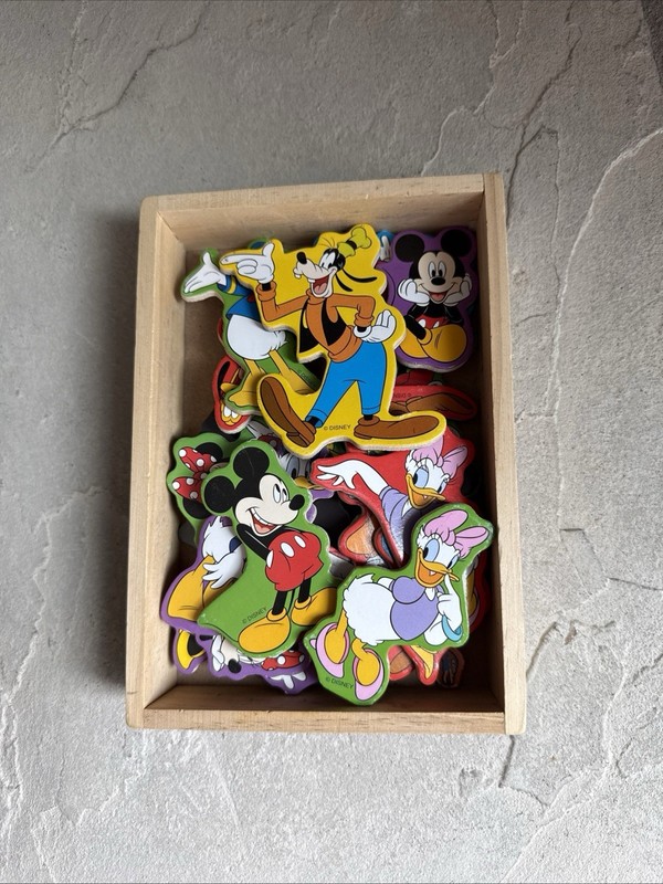 Melissa & Doug Disney Mickey Mouse Clubhouse Wooden Character Magnets (20 pcs)