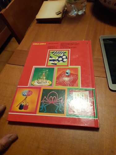 GIOCHI MAGICI - 200 ESPERIMENTI NON.PERICOLOSI DI CHIMICA E FISICA - MONDADORI - Foto 4 di 8