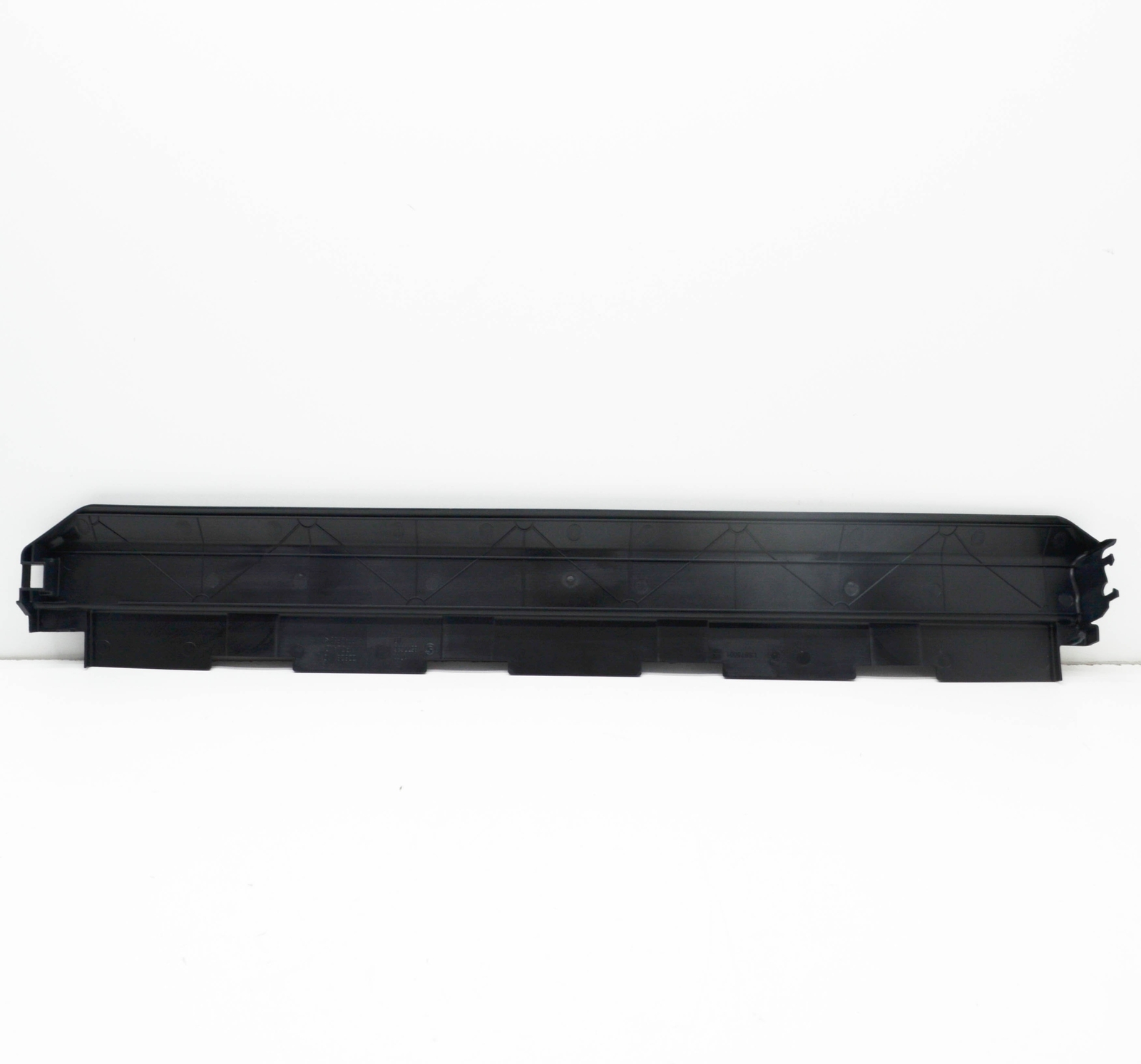 NEW BMW 7 G11 COOLANT RADIATOR UPPER TRIM 17118577636 8577636 2016