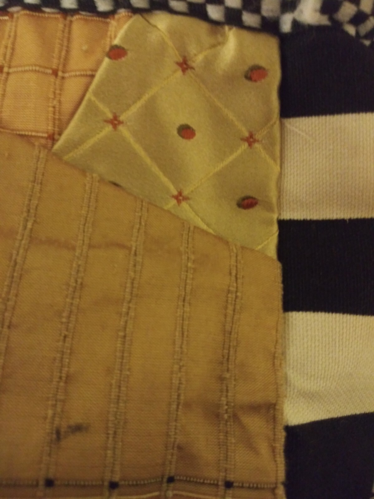 SUGAR PLUM SMALL PATCHWORK BUCKET BAG - image 8