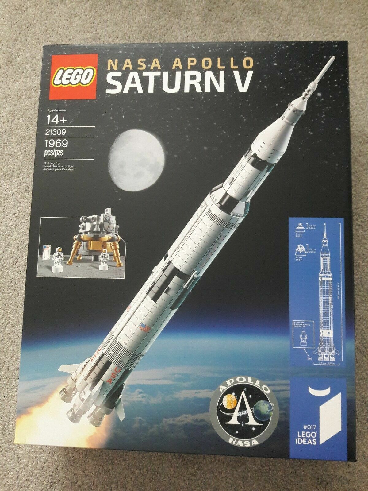 lego rocket saturn v