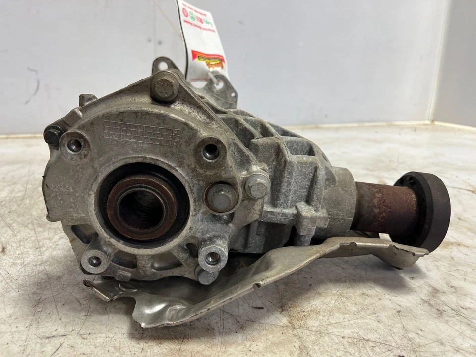 Caja de transferencia Volvo V60 V70 V80 S60 XC60 montaje engranaje angular OEM 31325104 Foto 2 de 4