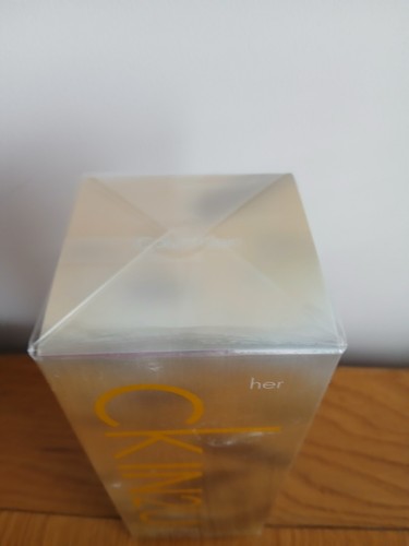 Calvin Klein CK IN2U for Women 50 ml Eau de Toilette Spray - Picture 2 of 3