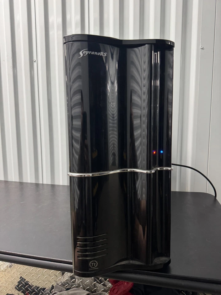 Thermaltake Soprano ATX Mid Tower Computer Schwarz Fenster Gaming PC EINSCHALTEN - Bild 2 von 4