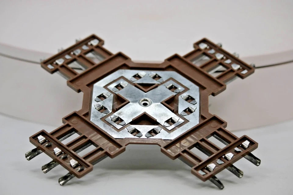 K-Line K-261 027 Gauge 90° Railroad Crossing O Gauge 1:48 Scale - Image 2 of 2