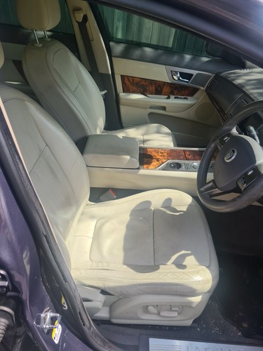 Jaguar XF SV8R - Picture 12 of 15