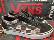 Vans Men's 4.5/Women's 6 Old Skool Love Letters Black/True White - VN0A5JMIB0A