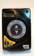 Quartz Metronome Quik Time battery operated/ portable /Red Signal/Beat