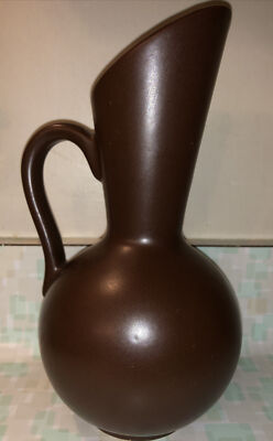 Vintage mid 1960's Royal Haeger Pitcher USA model RG82 Brown