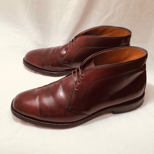 burgundy chukka boots