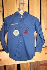Boy Scouts of America BSA Youth Shirt Medium   Blue Cub Vintage Sewn on patch