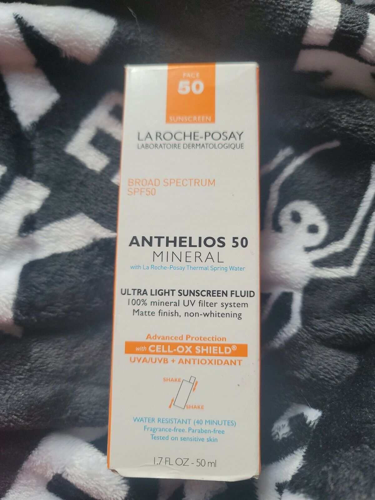 La Roche-Posay Anthelios Mineral Ultra Light Sunscreen Fluid SPF 50 EXP03/23