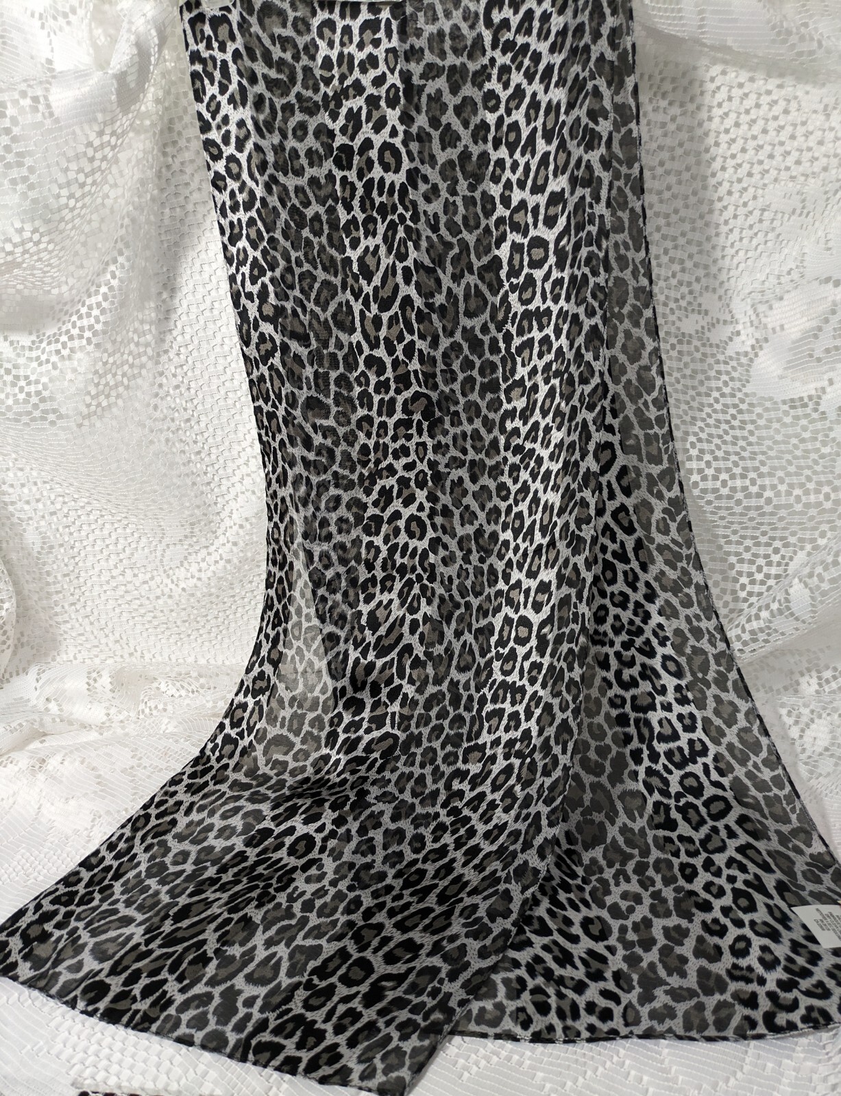 VTGE SILK ECHO Designer Scarf 54x10.5 in  Silver Grey Animal Print Leopard Spots