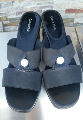 stretchy platform sandals