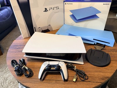Sony PS5 Blu-Ray Edition Console - Complete Bundle, low hours, Free Shipping !