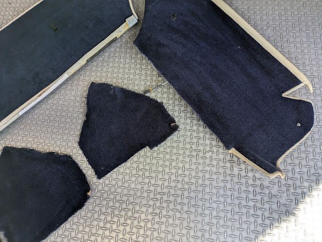 ROLLS ROYCE SILVER SPUR TRUNK carpet blue and magnolia