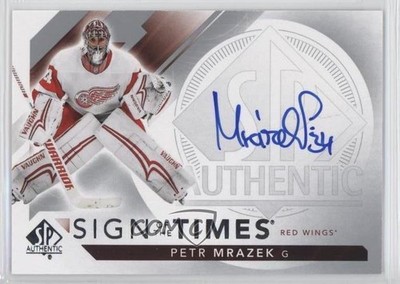 2017-18 SP Authentic Sign of the Times Petr Mrazek #SOTT-PM Auto 2a8