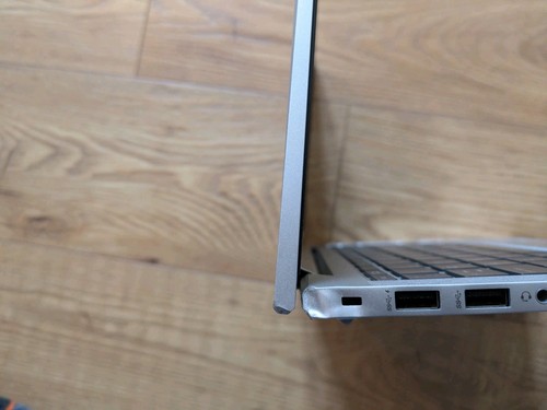 HP Elitebook 835 G8 Ryzen 5 5650U 2,3 GHz 8 GB 256 GB 13,3" touchscreen danneggiato147 - Foto 5 di 9