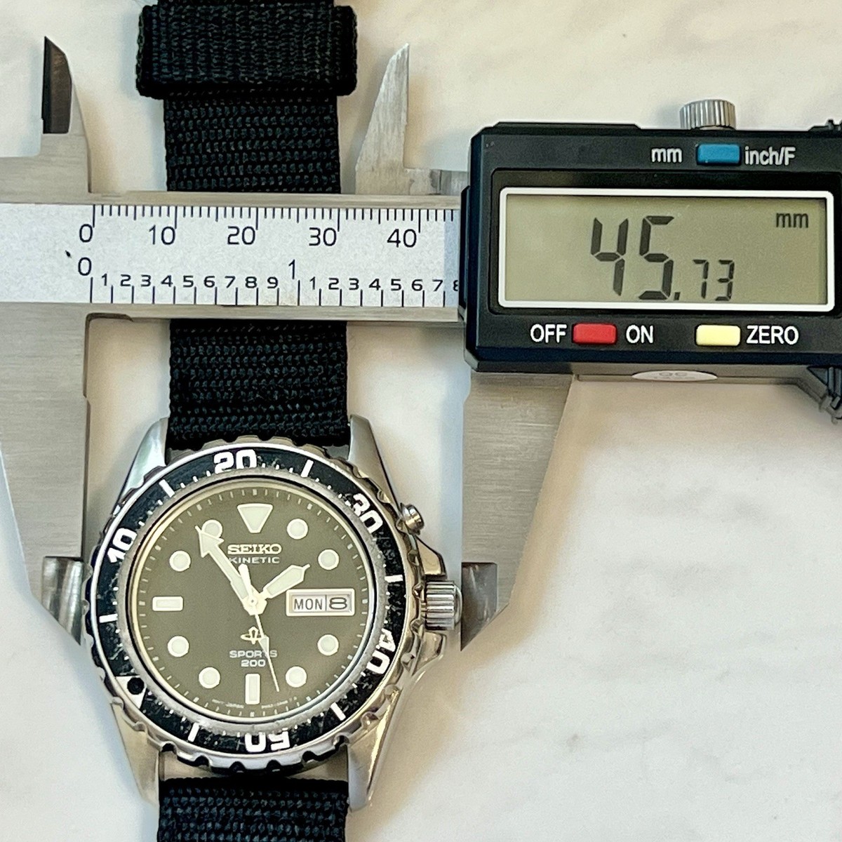 Seiko Diver Kinetic Model 5M43-0A40 Dive Men's 45mm