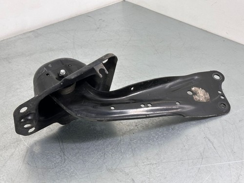 Volkswagen PASSAT B8 2016 Hinten rechts Querlenker Achsschenkel hinten DEL15317