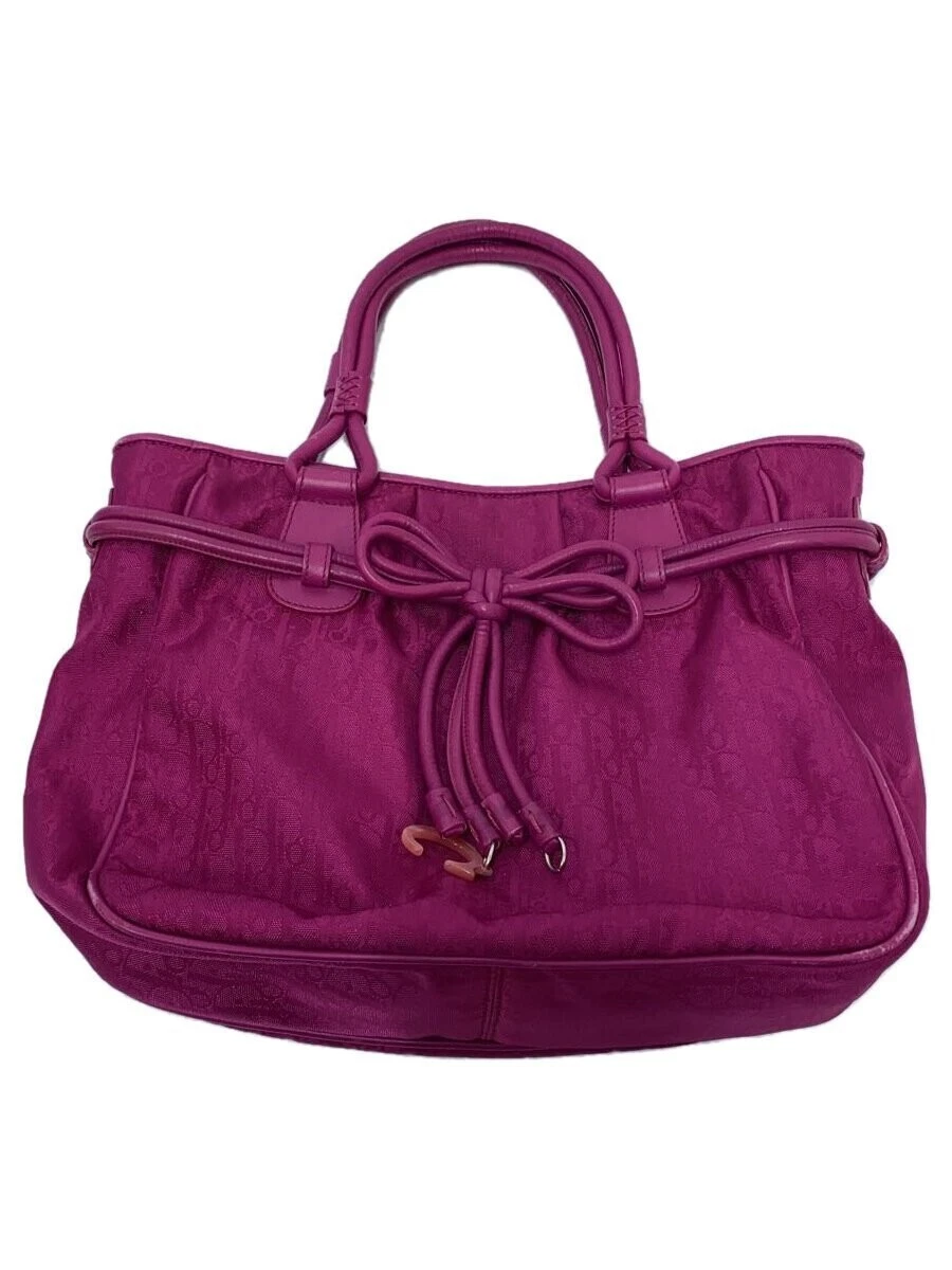 Christian Dior trotteur cuir ruban fourre tout nylon tout rose prix premium